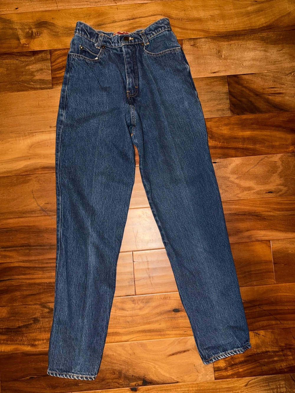 Vintage Palmetto’s mom jeans
Size 7